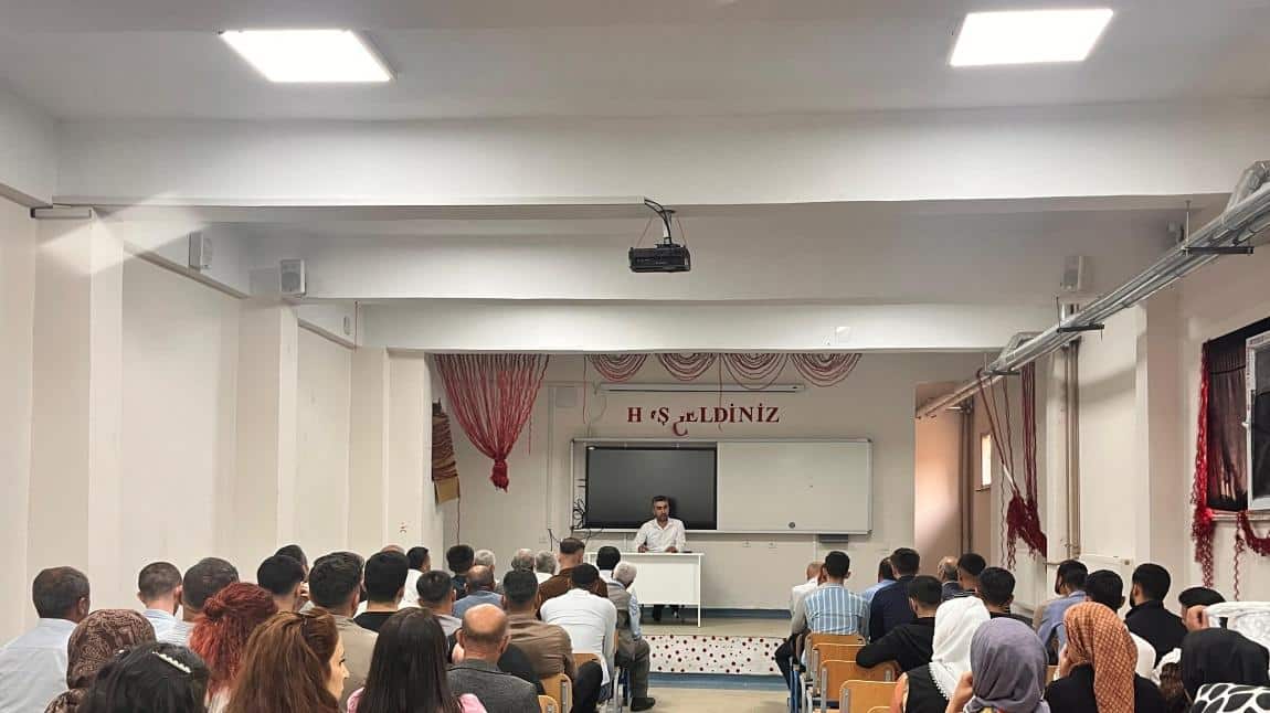 Veli Toplantısı